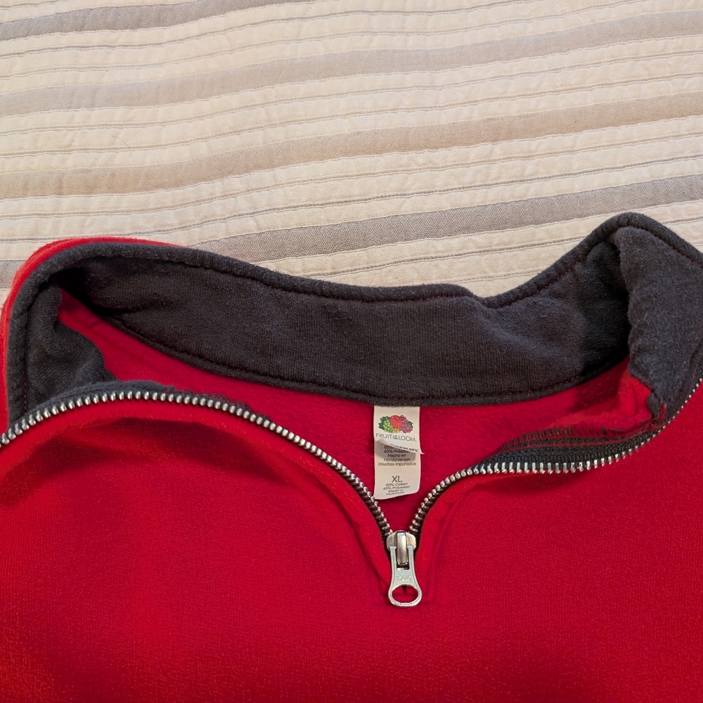 Quarter zip sweatshirt. Extra large - Picture 3 of 3